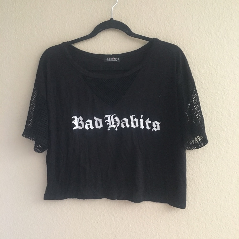 Super cute women’s black crop top